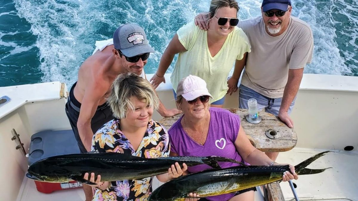 Group of guests with their mahi-mahi catch in Punta Cana